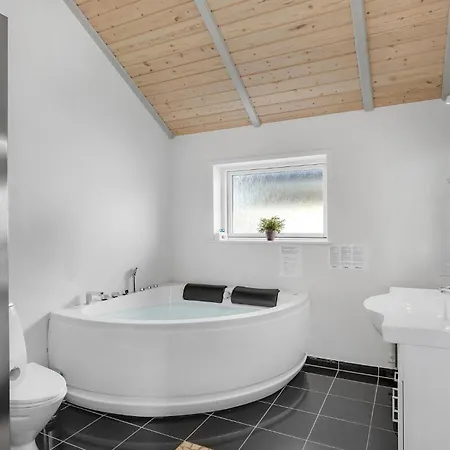 Beautiful Home In Rudkobing With Sauna