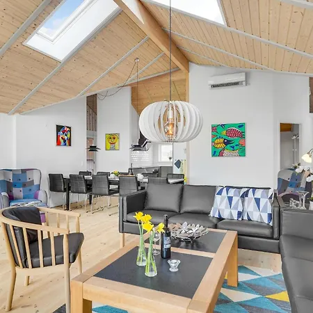 別荘 4 Bedroom Lovely In Rudkobing Spodsbjerg